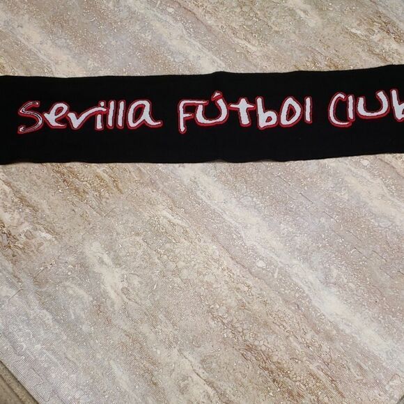 SEVILLE SOCCER ( FUTBOL ) CLUB SCARVE - Picture 3 of 5